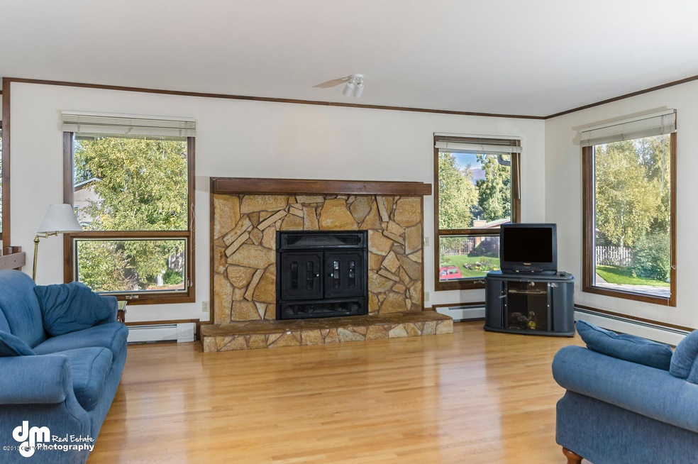 13410 Windrush Circle-large-013-Family R