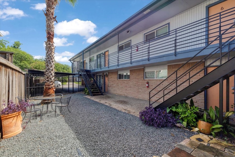 9-unit gated community.