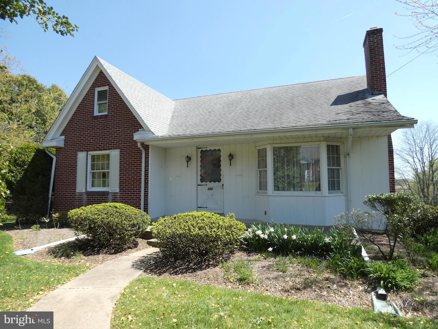 640 Elm St, Bally, PA 19503 - photo 1