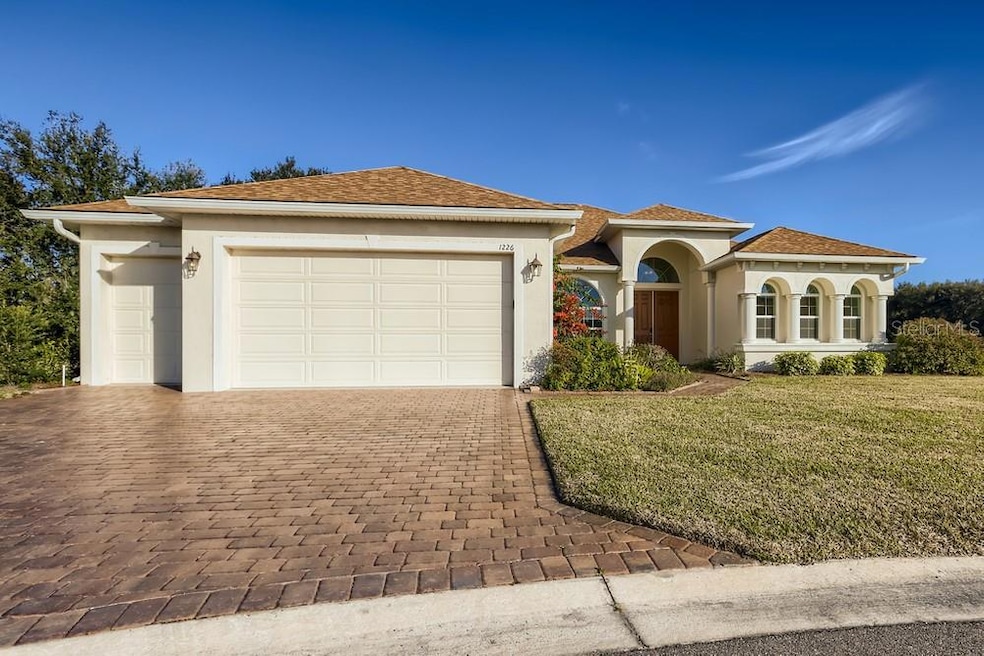 1226 Sawgrass Dr, Winter Haven, FL 33884 - photo 1