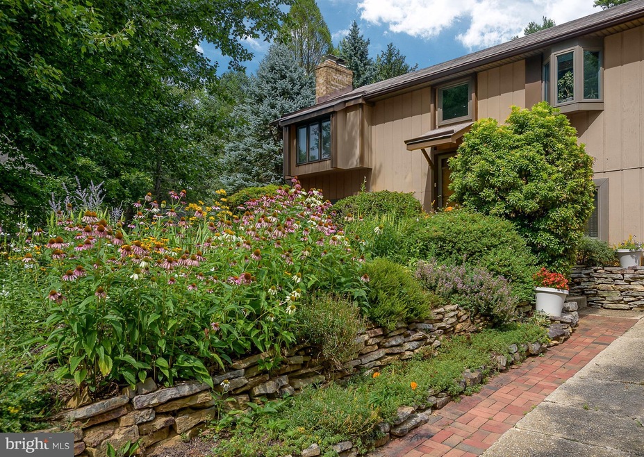 9527 Caboose Ct, Columbia, MD 21045 - photo 1