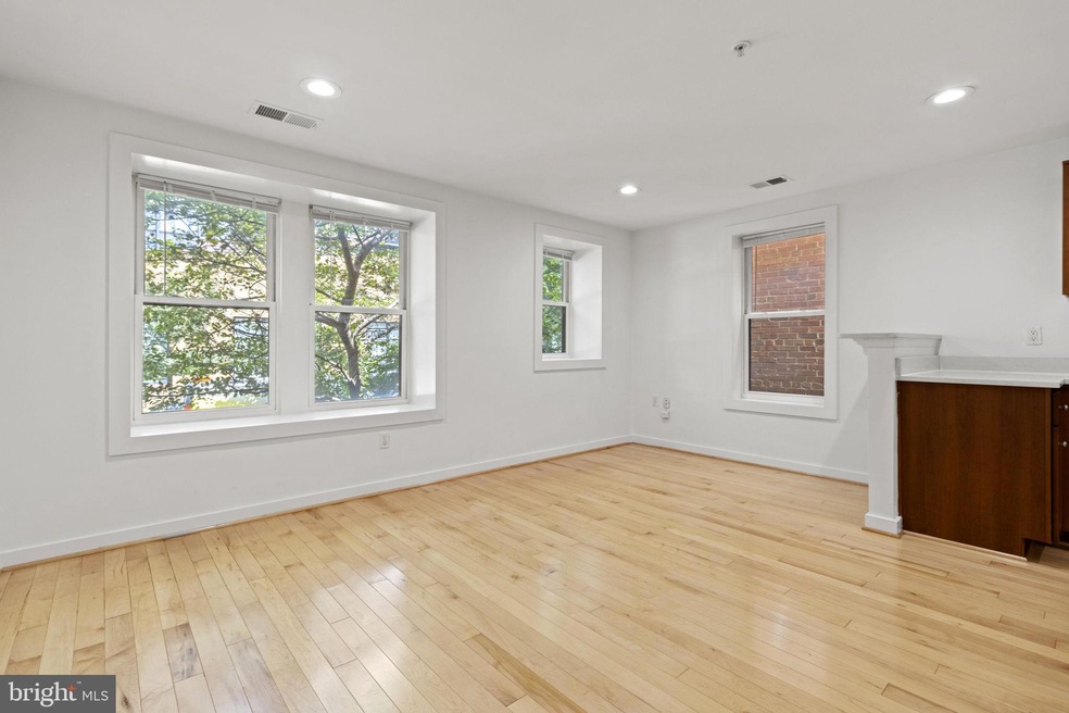 732 Lamont St NW unit 201, Washington, DC 20010 - photo 1