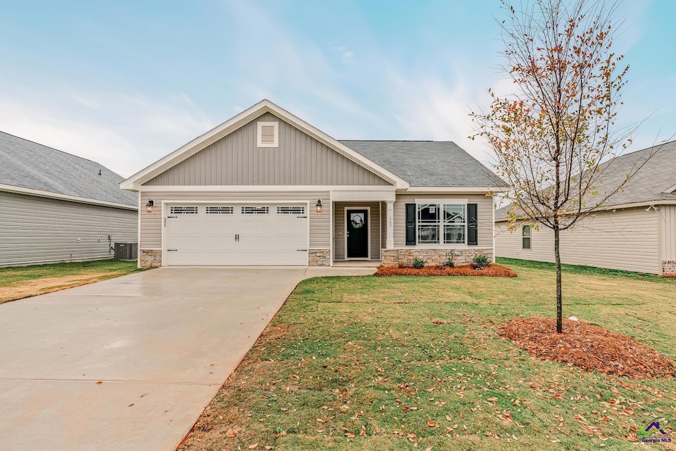 165 Red Tail Cir, Powersville, GA 31008 - photo 1