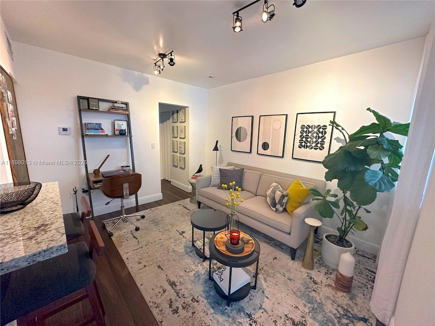 540 NW 7th St unit 26, Miami, FL 33136 - photo 1