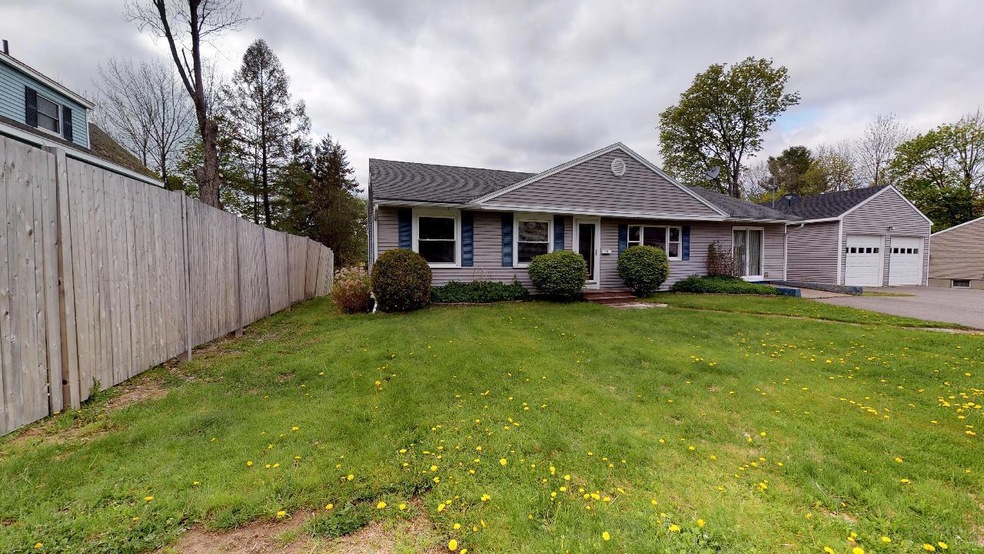 25 Franklin St, Calais, ME 04619 - photo 1