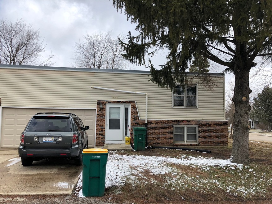 RAISED RANCH - 3 BED - 2 BATH - OPEN FLOOR PLAN 
