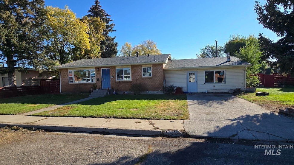 For Sale $345,000 • Co-Listing Agent