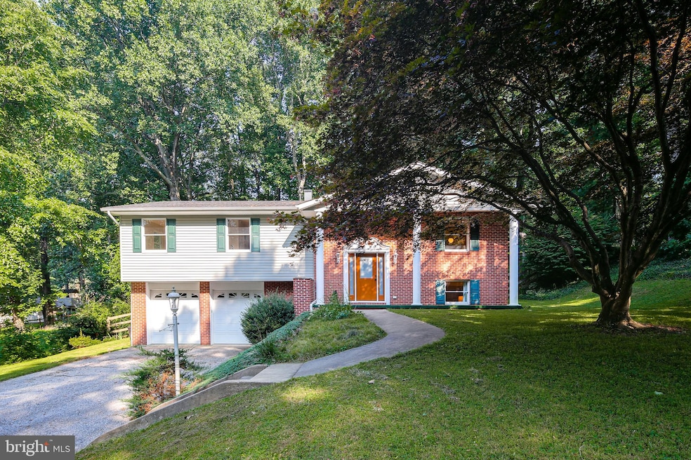 6228 Oak Hill Dr, Sykesville, MD 21784 - photo 1