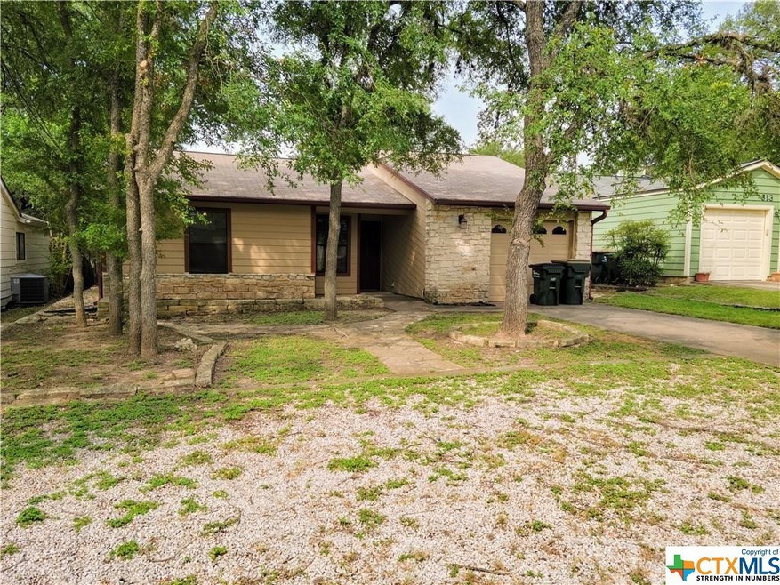 609 Dartmouth St, San Marcos, TX 78666 - photo 1