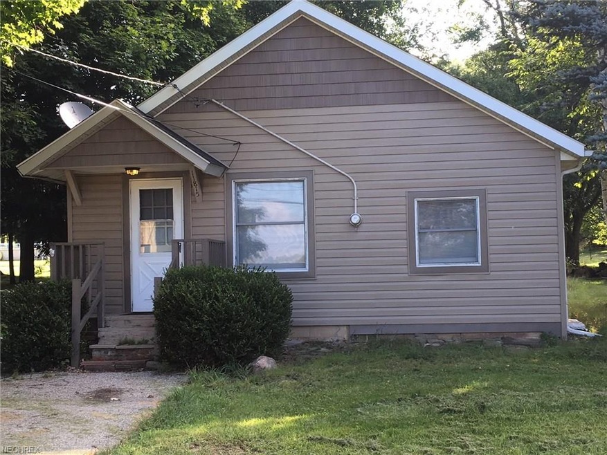 This fabulous one bedroom home has been completely renovated and offers unique style and charm!!