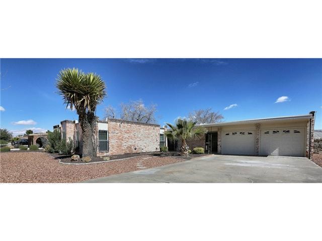 17008 Carson Dr, Horizon City, TX 79928 - photo 1