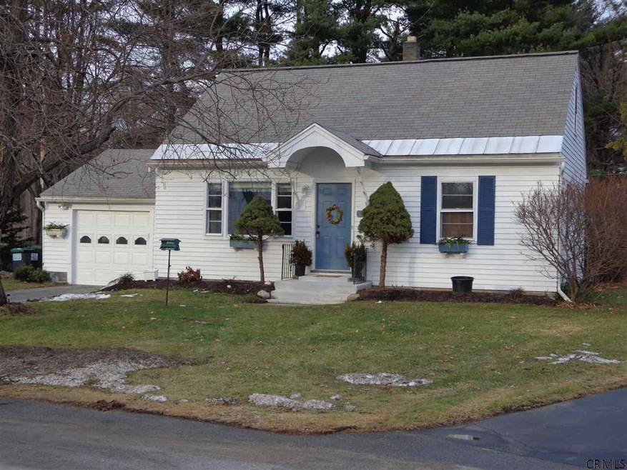 4 Currie Ct, Ballston Spa, NY 12020 - photo 1