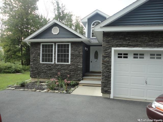 292 Baileys Gap Rd, Highland, NY 12528 - photo 1