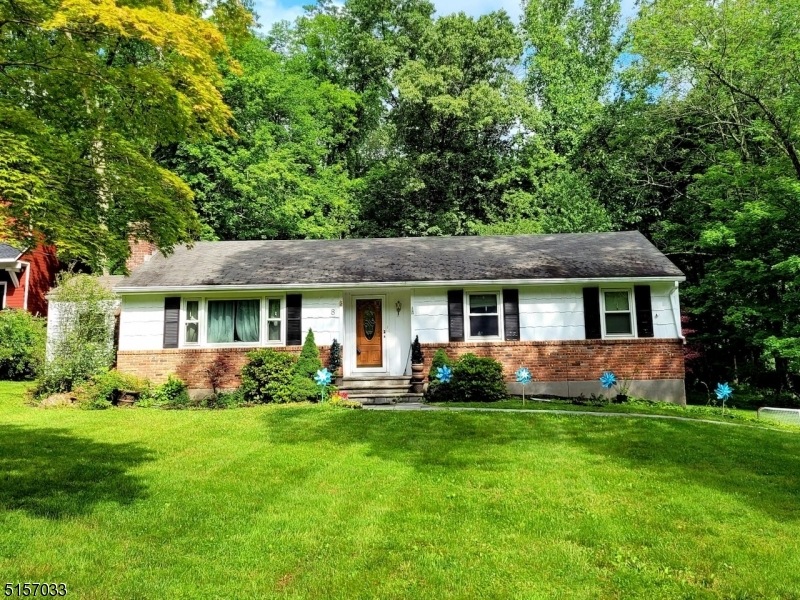 8 Olcott Ln, Bernardsville, NJ 07924 - photo 1