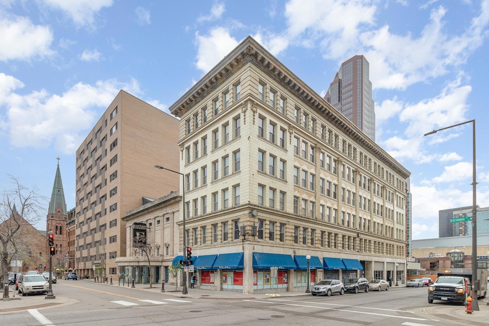 Welcome to 488 Wabasha St N Unit 303!