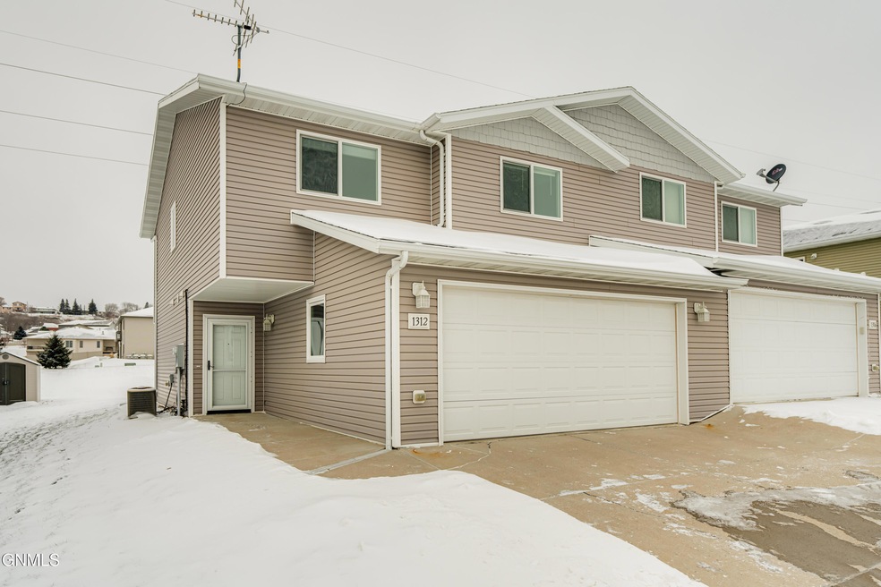 1312SorrentoCir_0045