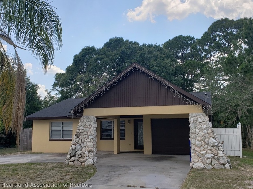 652 Concert Dr, Lake Placid, FL 33852 - photo 1