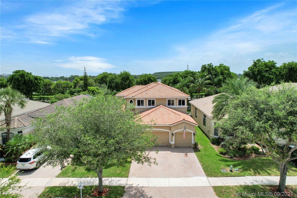 6261 SW 195th Ave, Fort Lauderdale, FL 33332 - photo 1