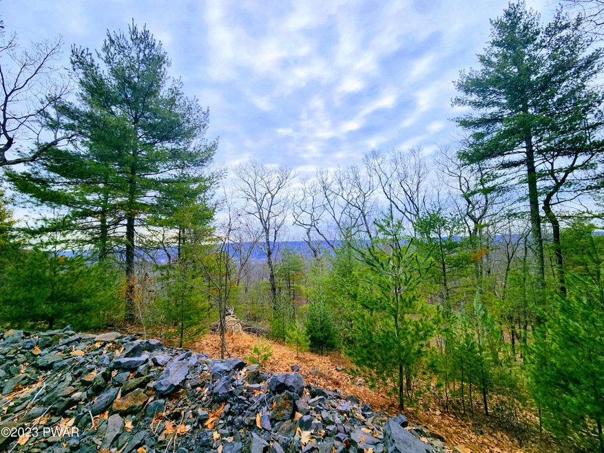 Lot 34 Valley View Ct, Milford Township, PA 18337 - photo 1