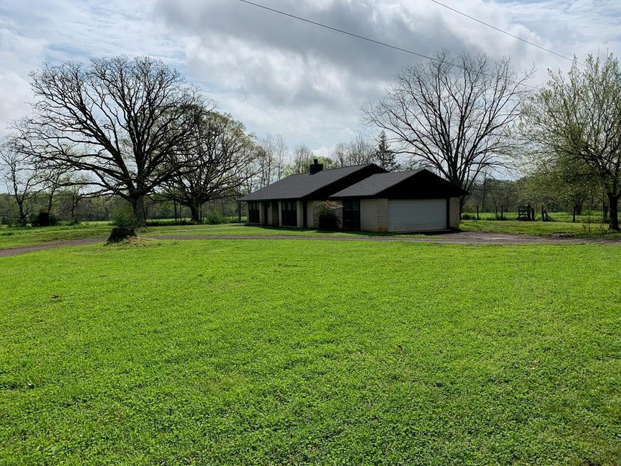 1360 Cr 122e, Nacogdoches, TX 75965 - photo 1