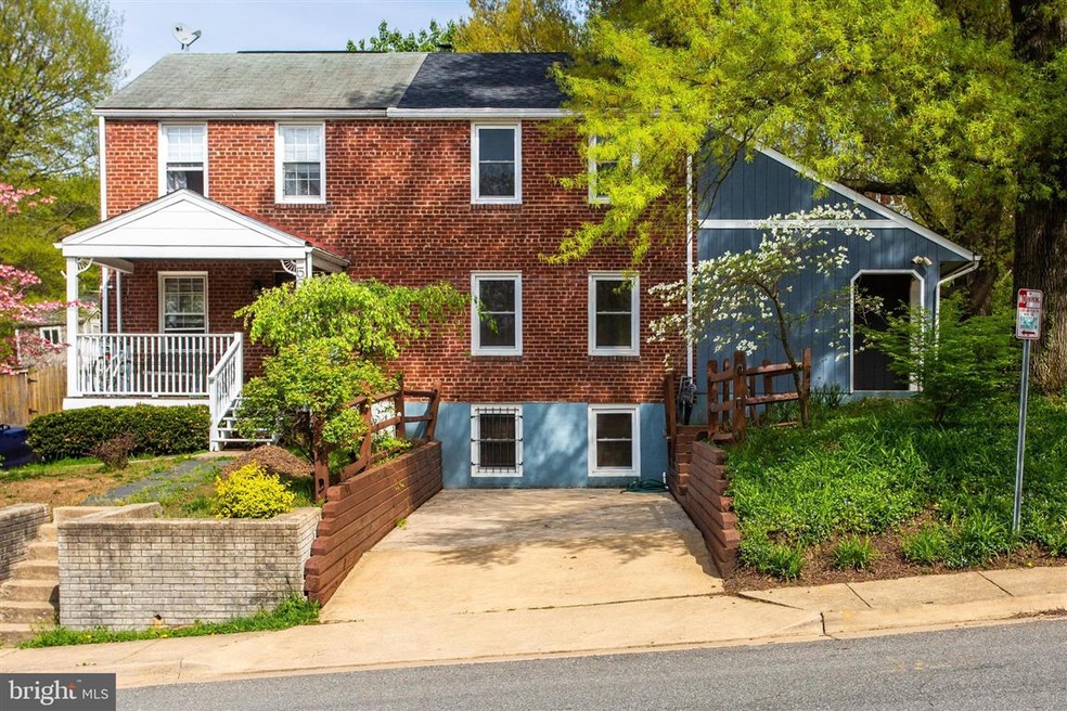 2822 Fort Dr, Alexandria, VA 22303 - photo 1