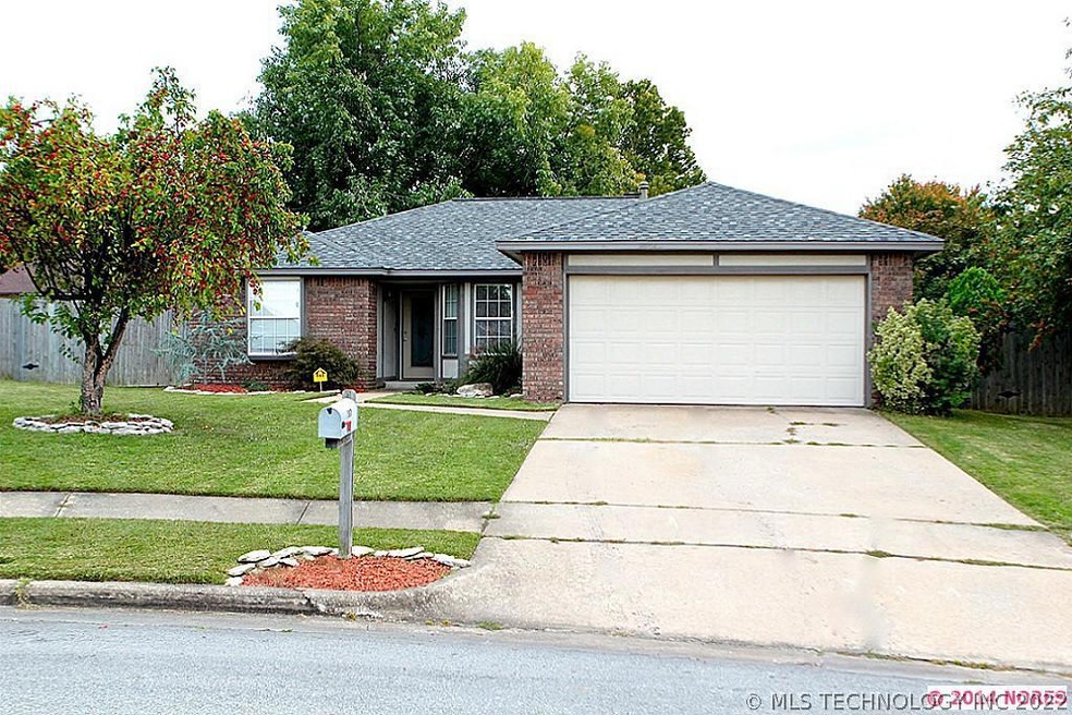 1507 W Orlando St, Broken Arrow, OK 74011 - photo 1