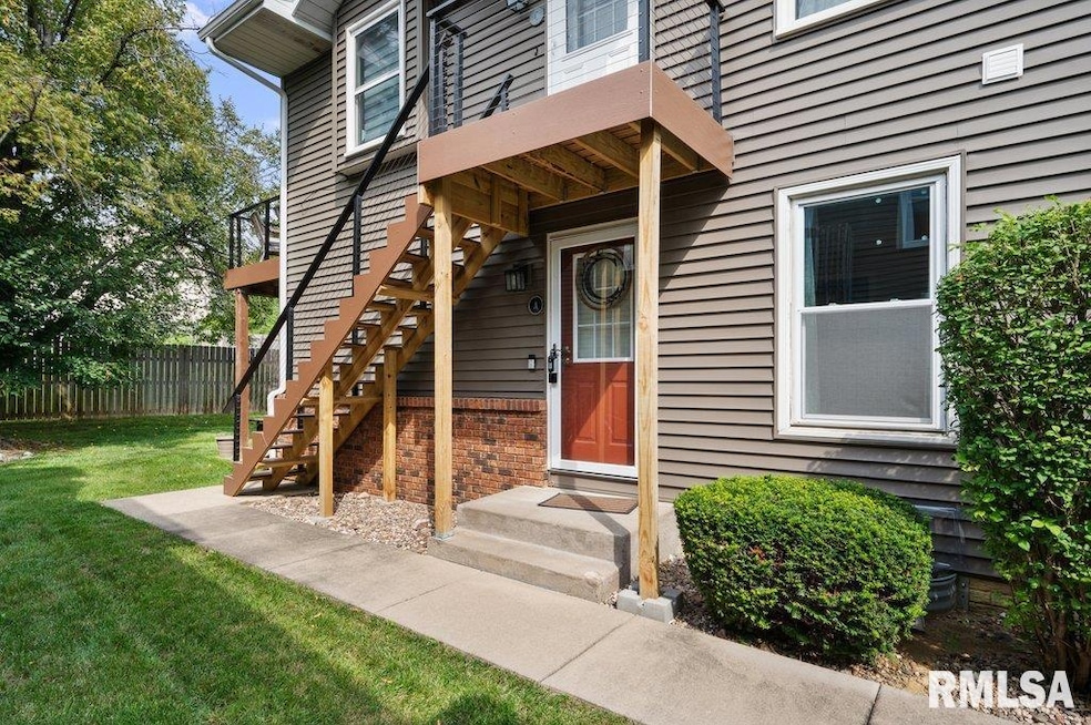 2514 E 51st St unit A, Davenport, IA 52807 - photo 1
