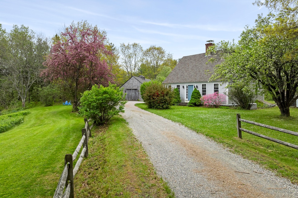 Under Contract $599,000 • Co-Listing Agent