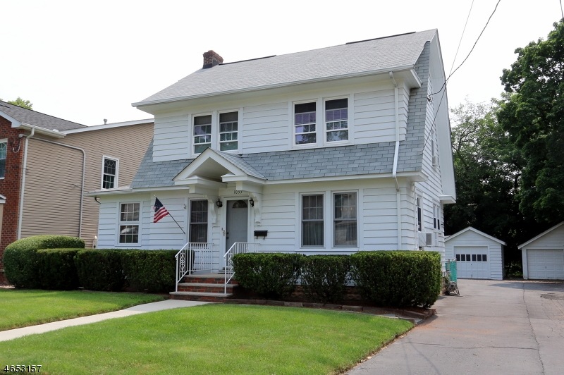 1053 Potter Ave, Union, NJ 07083 - photo 1