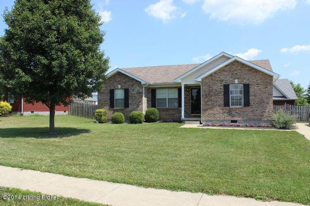 318 Forest Ridge Dr, Mount Washington, KY 40047 - photo 1