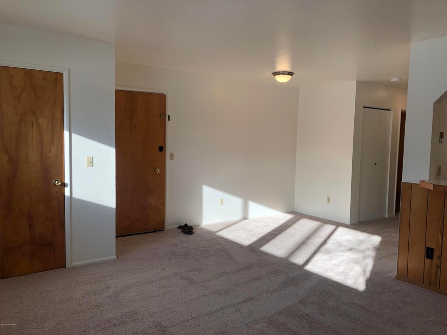 2526 W 27th Ave unit 7, Anchorage, AK 99517 - photo 1