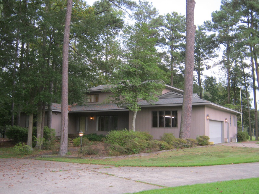 1252 Oakdale Dr, Williamston, NC 27892 - photo 1