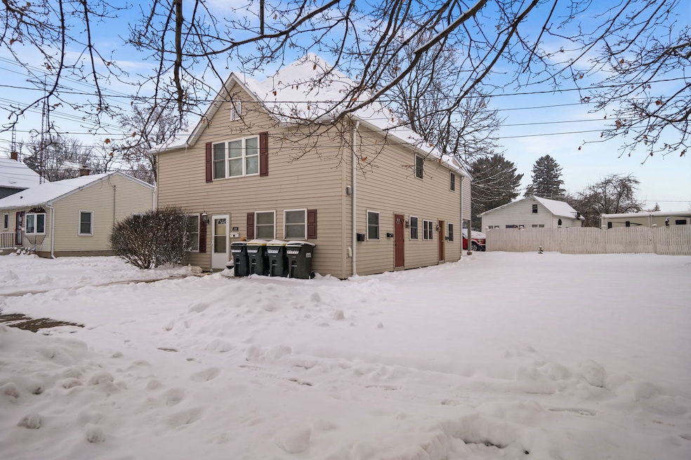 109 S Stott St unit 2, Genoa, IL 60135 - photo 1