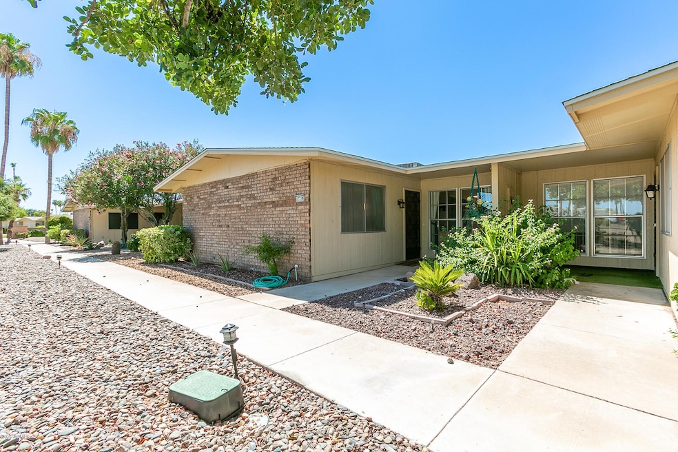 17218 N Pinion Ln, Sun City, AZ 85373 - photo 1