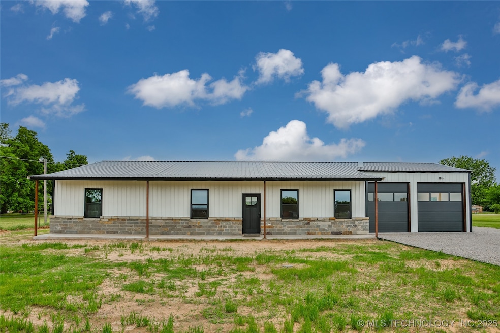 11053 Hutchins Addition Rd, Thackerville, OK 73459 - photo 1