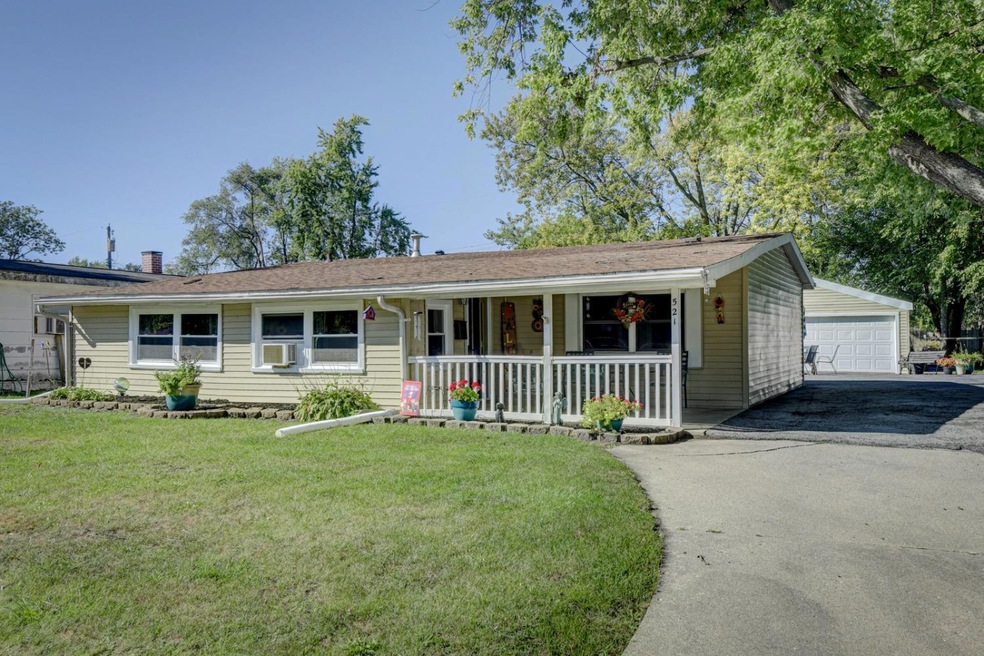 521 Coral Dr, Dyer, IN 46311 - photo 1