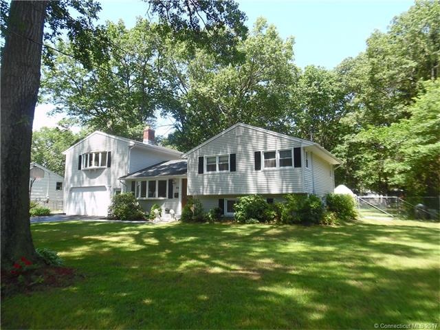Well maintainted and updated home offers completel
