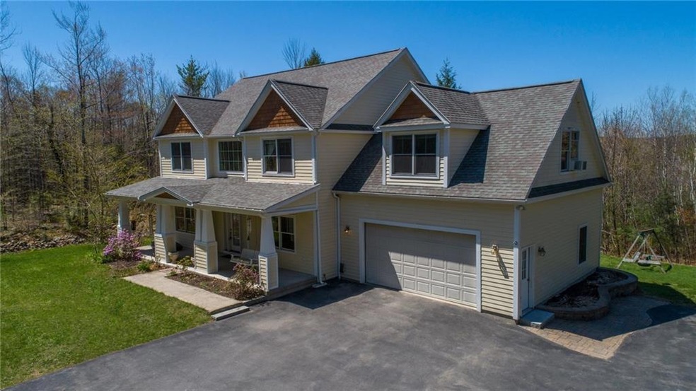 18 AUTUMN CREST LANE