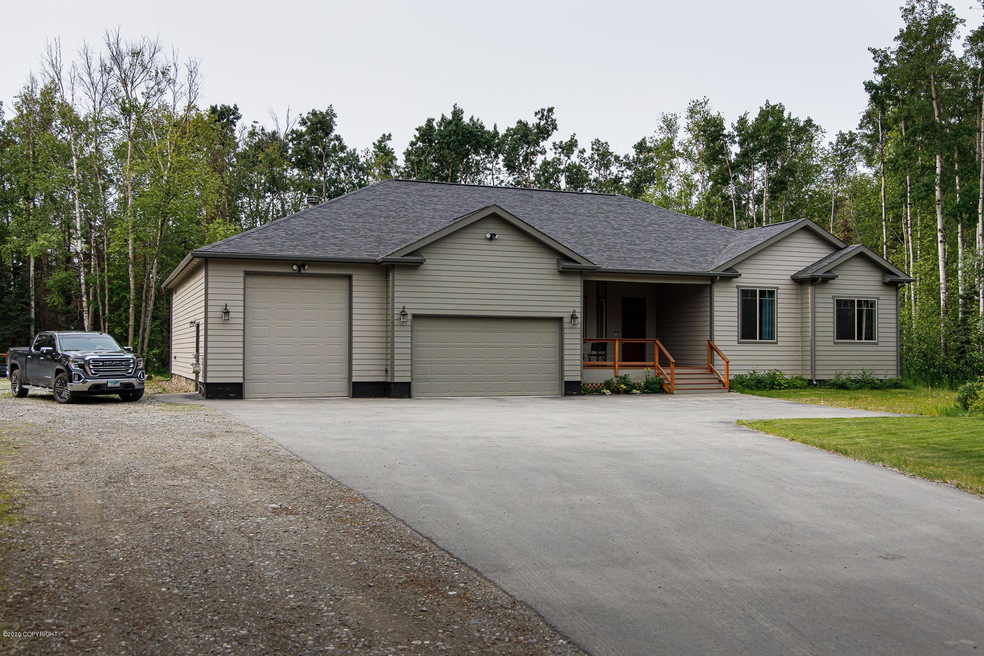 350 Spruce Ave-101