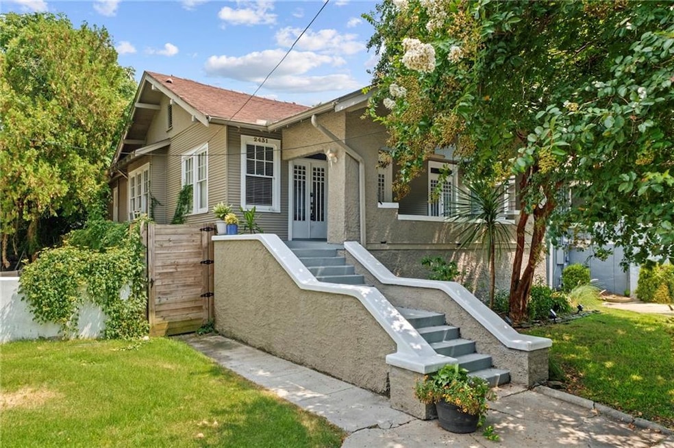 2431 Calhoun St, New Orleans, LA 70118 - photo 1