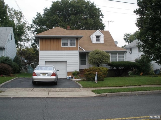 133 Baldwin Ave, Hasbrouck Heights, NJ 07604 - photo 1