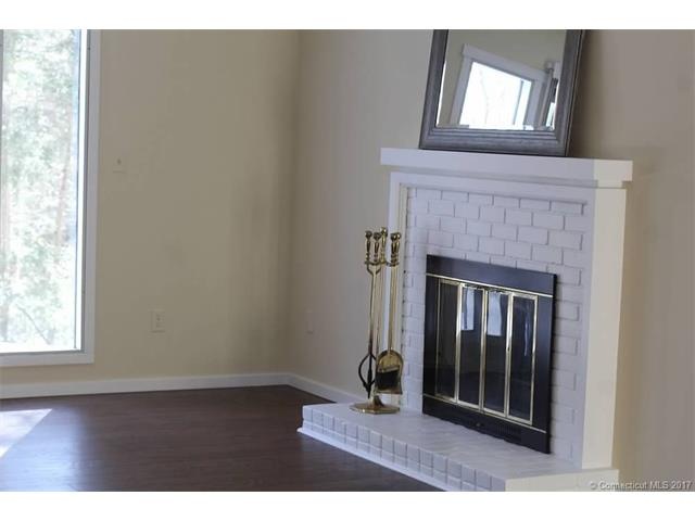 331E Heritage Village unit 331E, Southbury, CT 06488 - photo 1