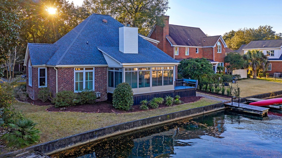Welcome home to 1246 HIdden Lakes!