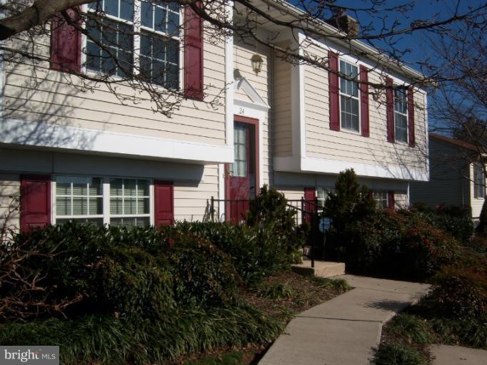 24 Class Ct, Parkville, MD 21234 - photo 1