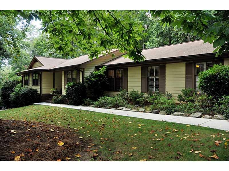 735 Hunterhill Way, Roswell, GA 30075 - photo 1