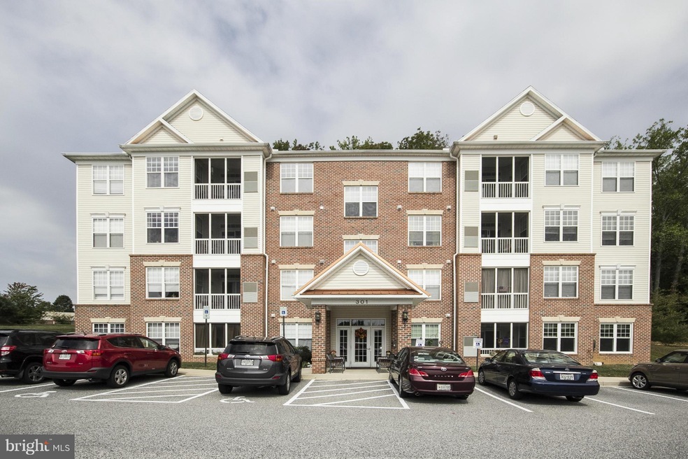 301 Tiree Ct unit 403, Abingdon, MD 21009 - photo 1