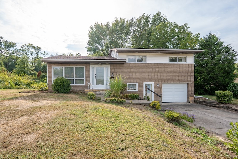 226 Brinker St, Latrobe, PA 15650 - photo 1