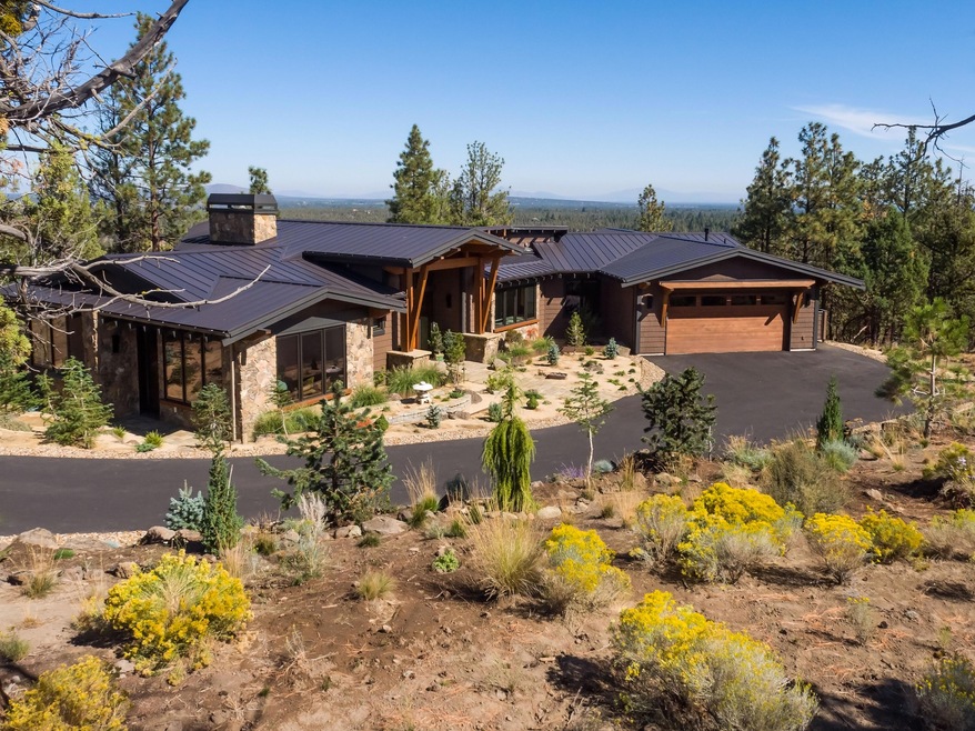 Sold $2,390,000 • Co-Listing Agent