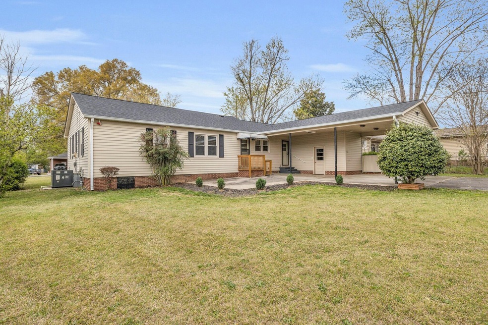 808 Park Ave NW, Cleveland, TN 37311 - photo 1