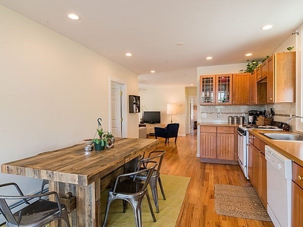 856 Saratoga St unit 2, Boston, MA 02128 - photo 1